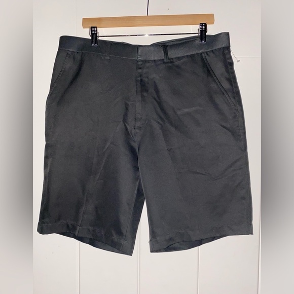 Oobe‎ Golf Performance Dark Gray Chino Shorts Men Size 36 Gorpcore Casual - Picture 7 of 9